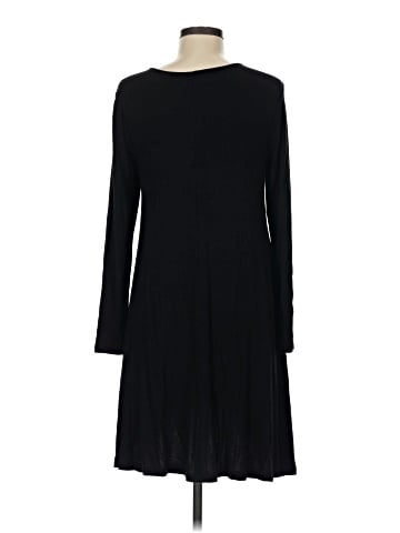 Old Navy Casual Dress (view 2)
