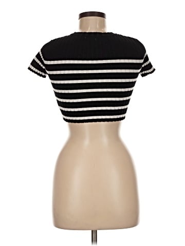 H&M Short Sleeve T-Shirt (view 2)