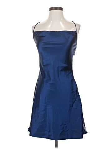 Le Lis Cocktail Dress (view 1)