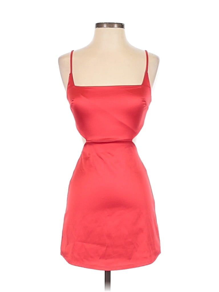 Lucy In The Sky Cocktail Dress: Red Solid Pattern Dresses - Size X-Small