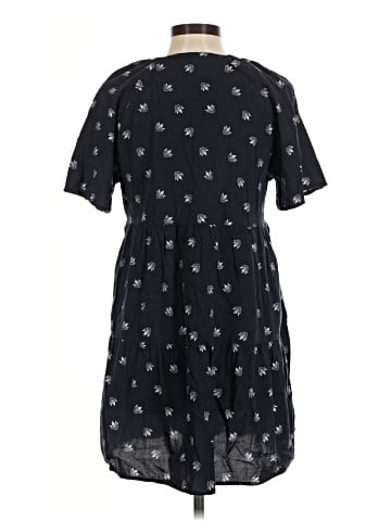 Old Navy Casual Dress (view 2)