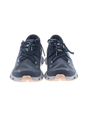 On Cloud Sneakers (view 2)