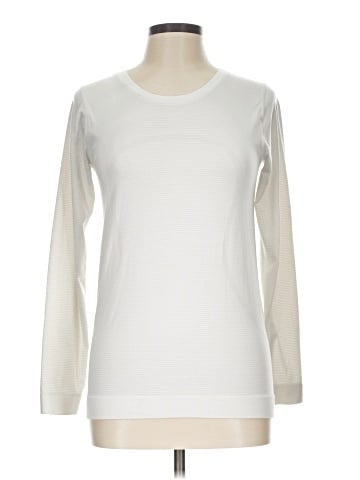Lululemon Athletica Long Sleeve T-Shirt (view 1)