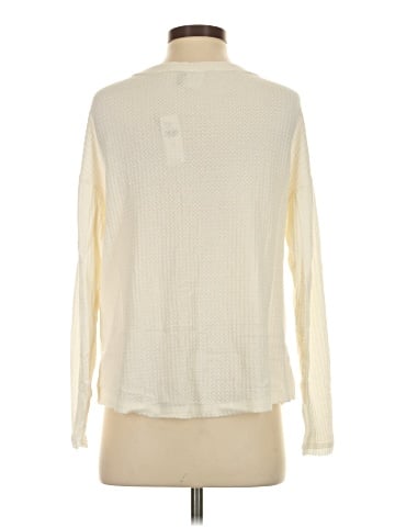 Akemi + Kin Long Sleeve T-Shirt (view 2)
