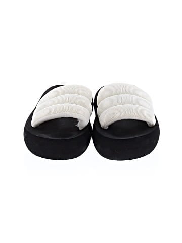 Rocket Dog Sandals (view 2)