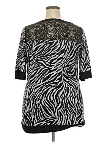 Bobbie Brooks Short Sleeve Top (view 2)