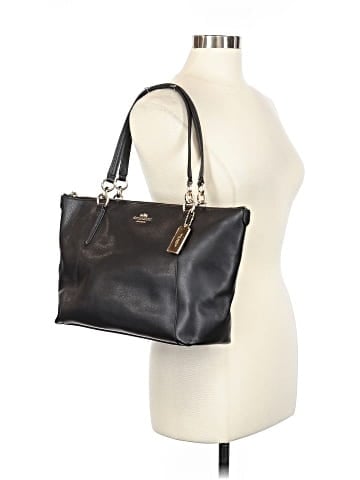 Coach Shoulder Bag (view 2)