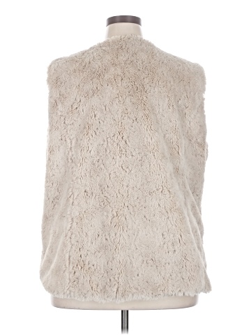 CoffeeShop Faux Fur Vest (view 2)