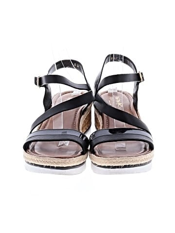 Coach and Four Wedges (view 2)