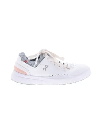 On Cloud Sneakers (view 1)