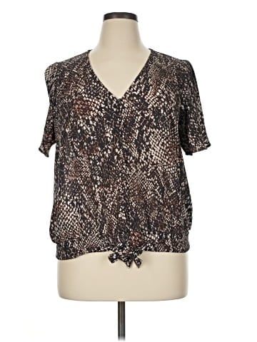 Charming Charlie Short Sleeve Blouse (view 1)