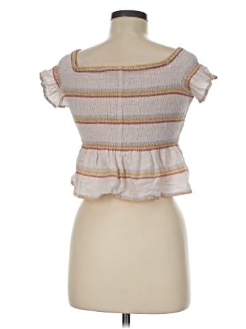 American Eagle Outfitters Short Sleeve Top (view 2)
