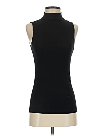 Zenana Outfitters Sleeveless T-Shirt (view 1)
