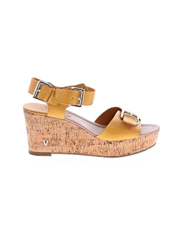 Victor by Victor Alfaro Wedges (view 1)