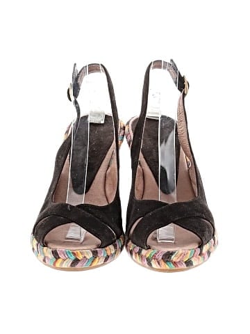 Unbranded Wedges (view 2)