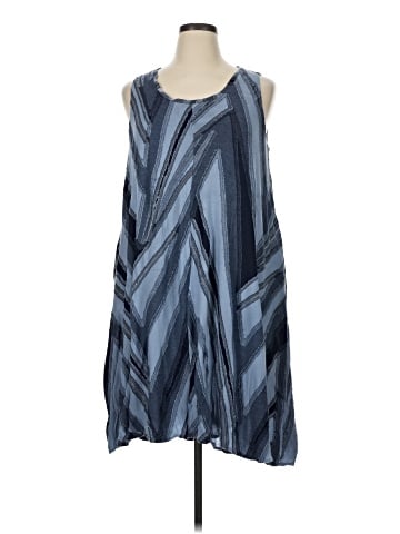 Simply Vera Vera Wang Casual Dress (view 1)