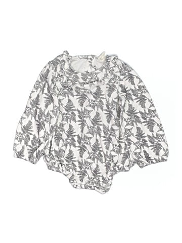 Kate Quinn Organics Long Sleeve Onesie (view 1)