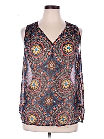 Fun2Fun Sleeveless Blouse (view 1)