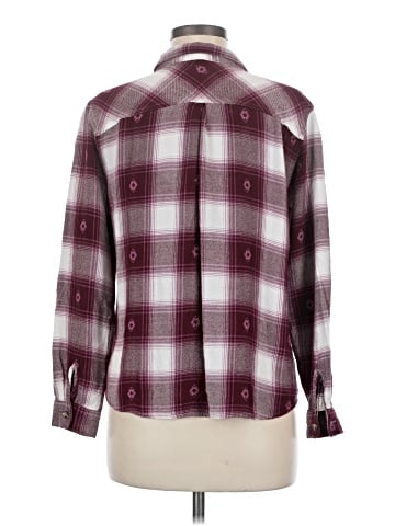 Maurices Long Sleeve Button-Down Shirt (view 2)