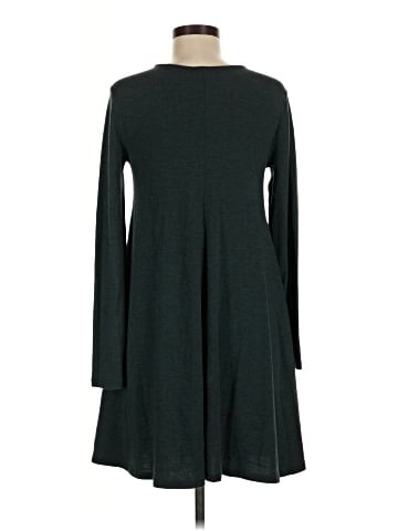 Old Navy Casual Dress (view 2)