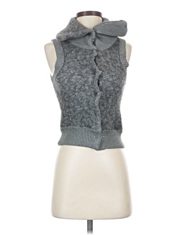 Gap Vest (view 1)