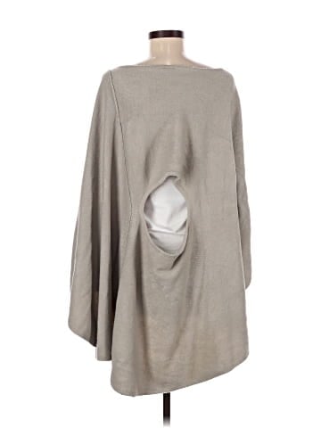 Look Poncho (view 2)