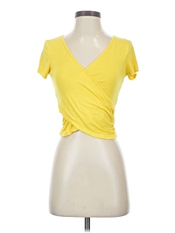 Vetior Short Sleeve Top (view 1)