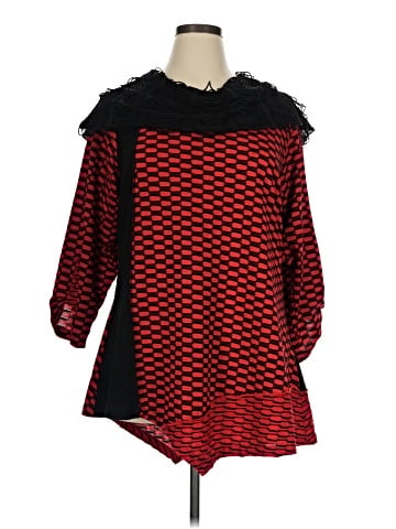 Calessa 3/4 Sleeve Blouse (view 1)