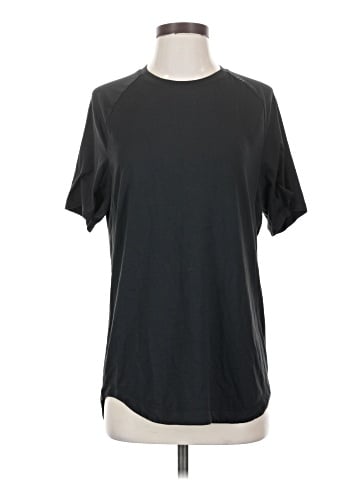 Lululemon Athletica Short Sleeve T-Shirt (view 1)