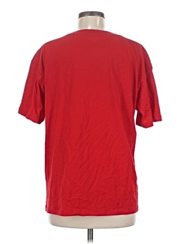 Victoria's Secret Short Sleeve T-Shirt (view 2)
