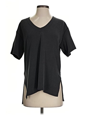 Lululemon Athletica Short Sleeve T-Shirt (view 1)