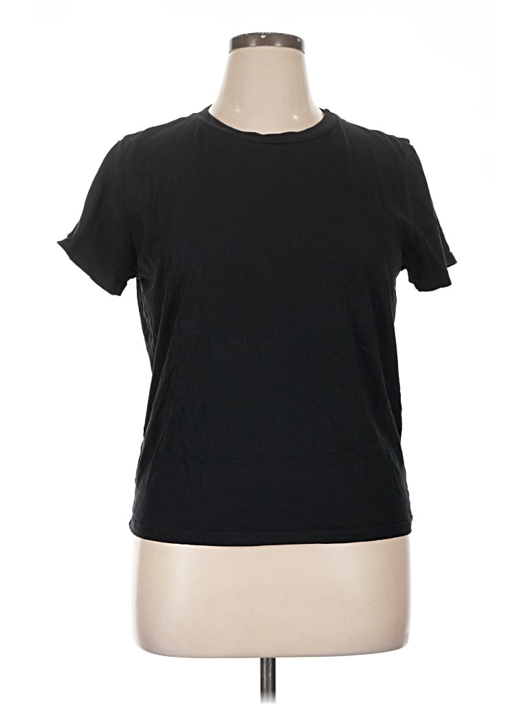 Click to view more detailed imagery on our partner's website Pre-owned Mother Active T-shirt In Black