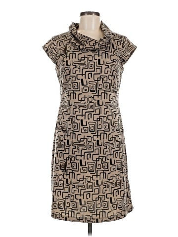 Karin Stevens Casual Dress (view 1)