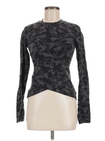 Lululemon Athletica Long Sleeve T-Shirt (view 1)