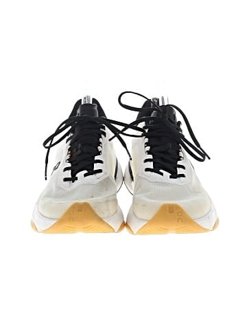 On Cloud Sneakers (view 2)