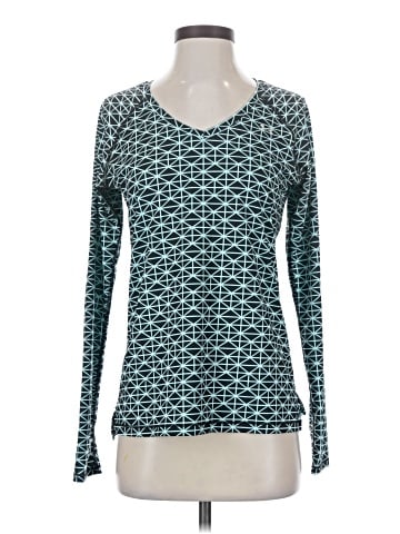 Under Armour Long Sleeve T-Shirt (view 1)