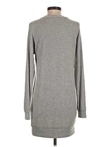 Forever 21 Long Sleeve T-Shirt (view 2)