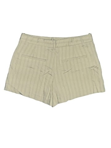 Zara Khaki Shorts (view 2)