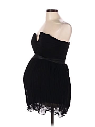 Raindance Maternity Cocktail Dress (view 1)