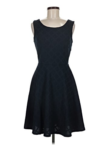 Le Lis Casual Dress (view 1)