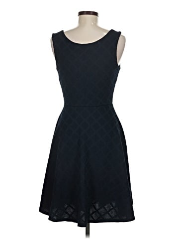 Le Lis Casual Dress (view 2)