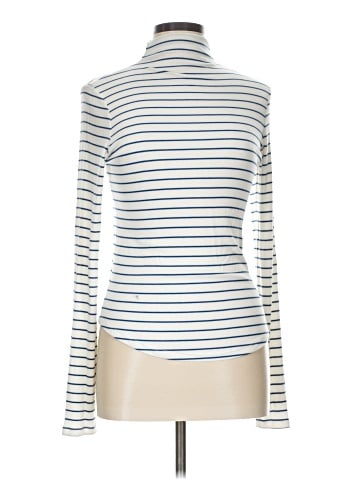 American Eagle Outfitters Long Sleeve Top (view 1)