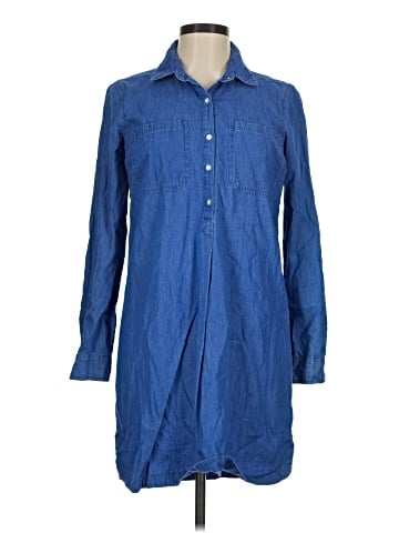 Old Navy Long Sleeve Button-Down Shirt (view 1)