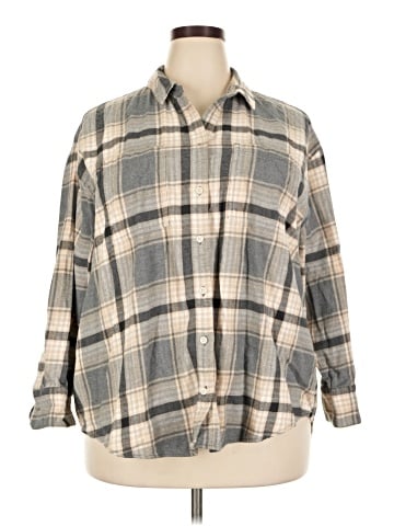Old Navy Long Sleeve Button-Down Shirt (view 1)