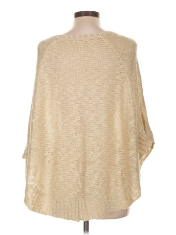 Olive and Oak Poncho (view 2)