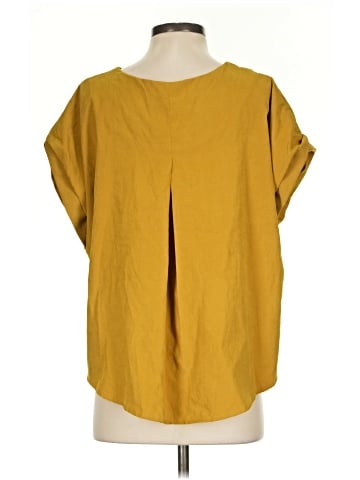 Buru Short Sleeve Top (view 2)