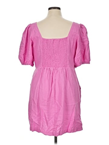 Old Navy Casual Dress (view 2)