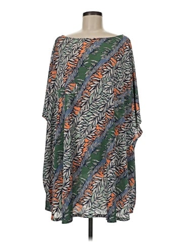 Easel Poncho (view 1)