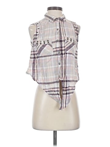Mind Code Sleeveless Button-Down Shirt (view 1)