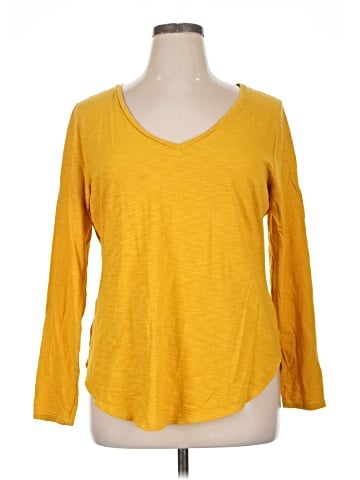 Old Navy 3/4 Sleeve T-Shirt (view 1)